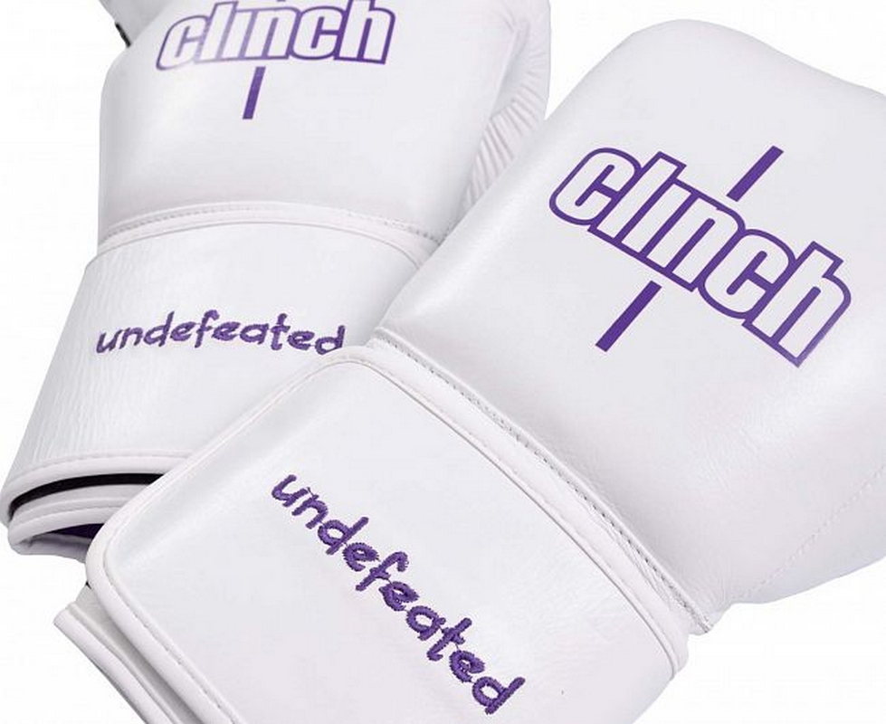 Перчатки боксерские Clinch Undefeated C161 белый 979_800